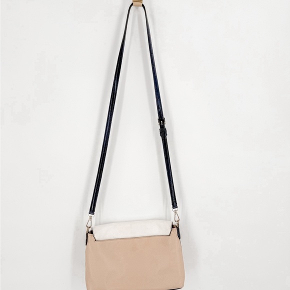 Kate Spade Cream and Tan Crossbody Bag with Minimalist Design - Picture 7 of 8